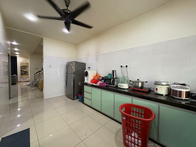 Rumah Teres 2 Tingkat untuk Dijual di Bandar Dato Onn (Tebrau) - Niko Ong - Kitchen - PropertyGuru.com.my