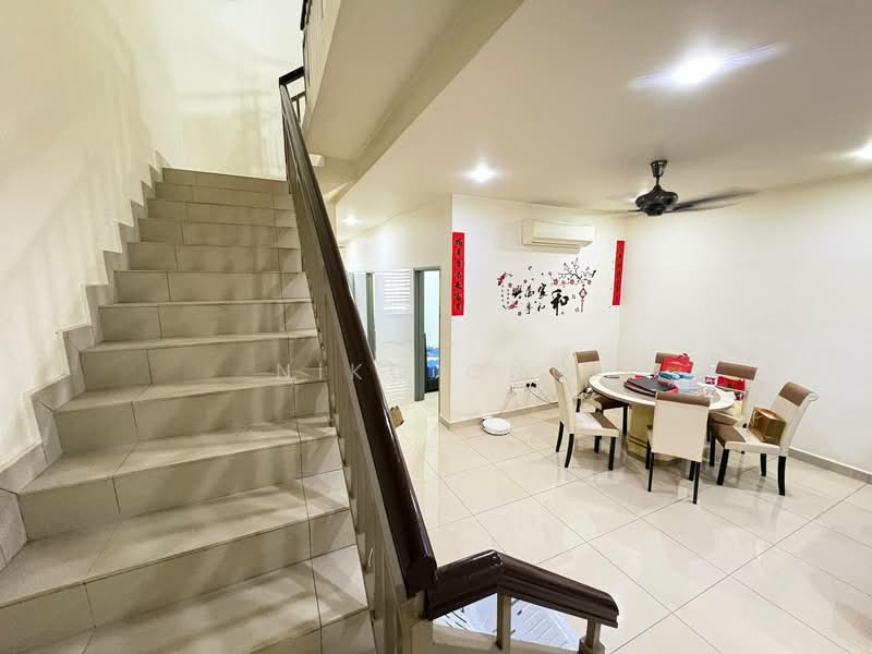 Rumah Teres 2 Tingkat untuk Dijual di Bandar Dato Onn (Tebrau) - Niko Ong - Dining Room - PropertyGuru.com.my