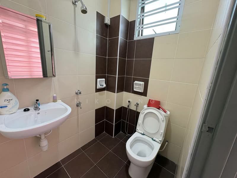 Rumah Teres 2 Tingkat untuk Dijual di Bandar Dato Onn (Tebrau) - Niko Ong - Bathroom - PropertyGuru.com.my