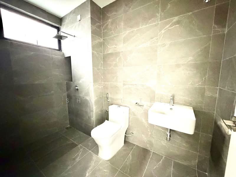 Rumah Teres 2 Tingkat untuk Dijual di Kluang (Johor) - Shanel Tee - Bathroom - PropertyGuru.com.my