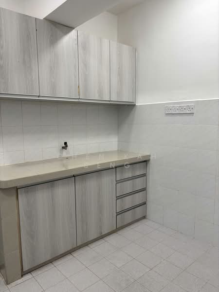 Condominium for Sale at Danau Idaman - Chen Kah Seng - Kitchen - PropertyGuru.com.my