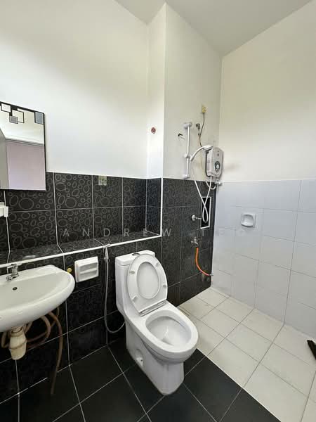 2-storey Terraced House for Sale in Bukit Indah (Iskandar Puteri (Nusajaya)) - Andrew Teo - Bathroom - PropertyGuru.com.my