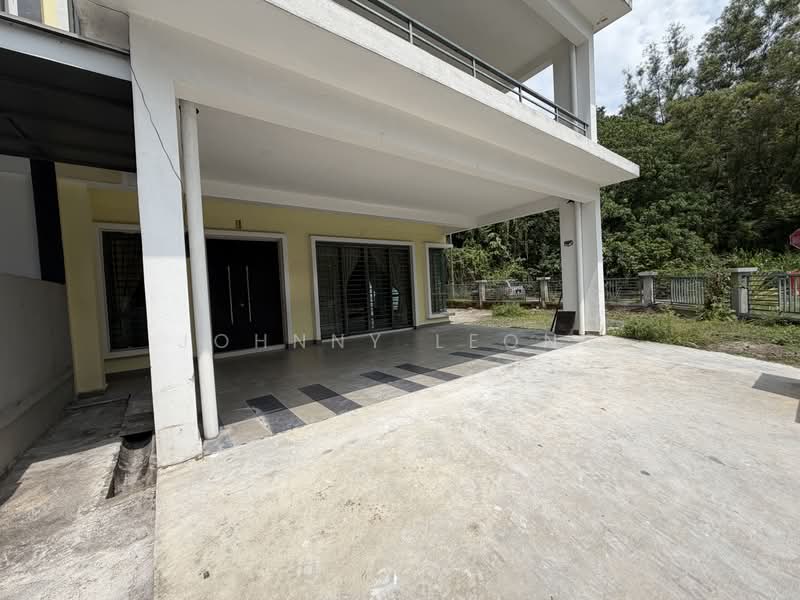 Semi-Detached House for Sale in Bandar Mahkota Cheras (Cheras) - Johnny Leong - Exterior - PropertyGuru.com.my