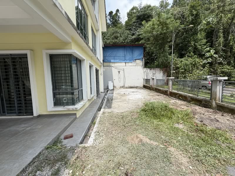 Semi-Detached House for Sale in Bandar Mahkota Cheras (Cheras) - Johnny Leong - Exterior - PropertyGuru.com.my