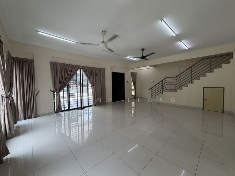 Semi-Detached House for Sale in Bandar Mahkota Cheras (Cheras) - Johnny Leong - Living Room - PropertyGuru.com.my