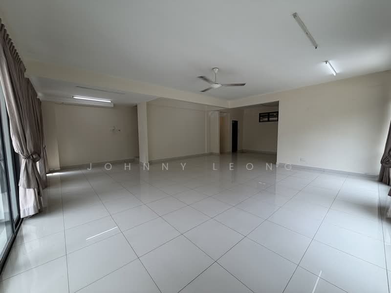 Semi-Detached House for Sale in Bandar Mahkota Cheras (Cheras) - Johnny Leong - Living Room - PropertyGuru.com.my