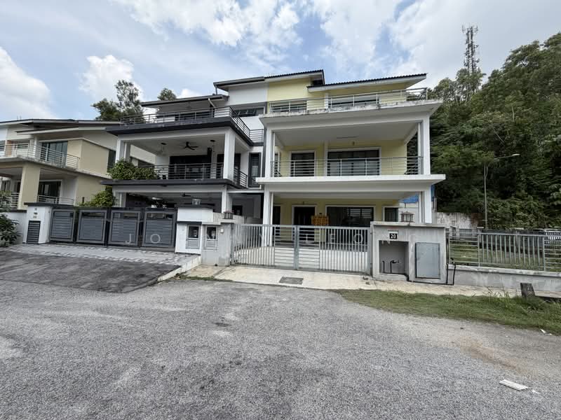 Semi-Detached House for Sale in Bandar Mahkota Cheras (Cheras) - Johnny Leong - PropertyGuru.com.my