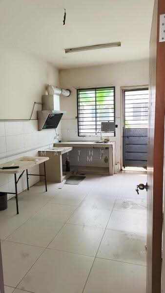 2.5-storey Terraced House for Sale in Bandar Botanic (Klang) - Matthew Lim - Kitchen - PropertyGuru.com.my