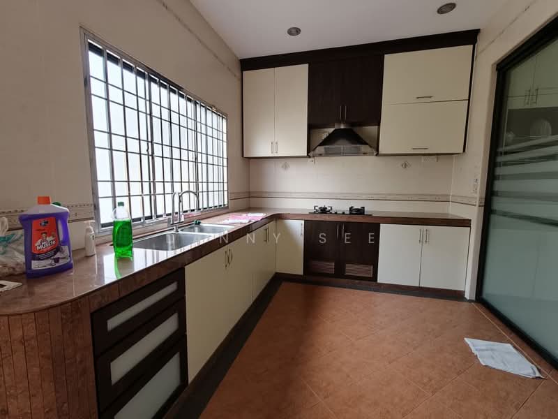 Rumah Teres 2 Tingkat untuk Disewa di Taman Kulai Utama (Kulai) - Danny See - Kitchen - PropertyGuru.com.my