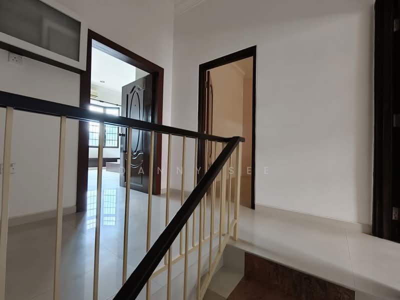 Rumah Teres 2 Tingkat untuk Disewa di Taman Kulai Utama (Kulai) - Danny See - Interior - PropertyGuru.com.my