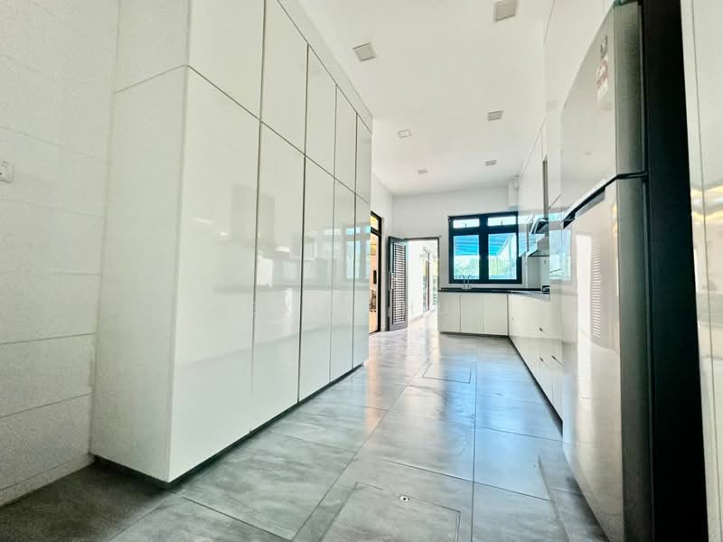 Cluster House for Sale in Skudai (Johor) - Kexin Hua - Kitchen - PropertyGuru.com.my
