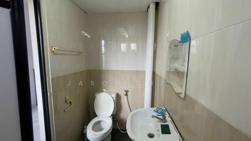 Apartment for Sale at Sri Intan 1 - Jason Chen - Bathroom - PropertyGuru.com.my