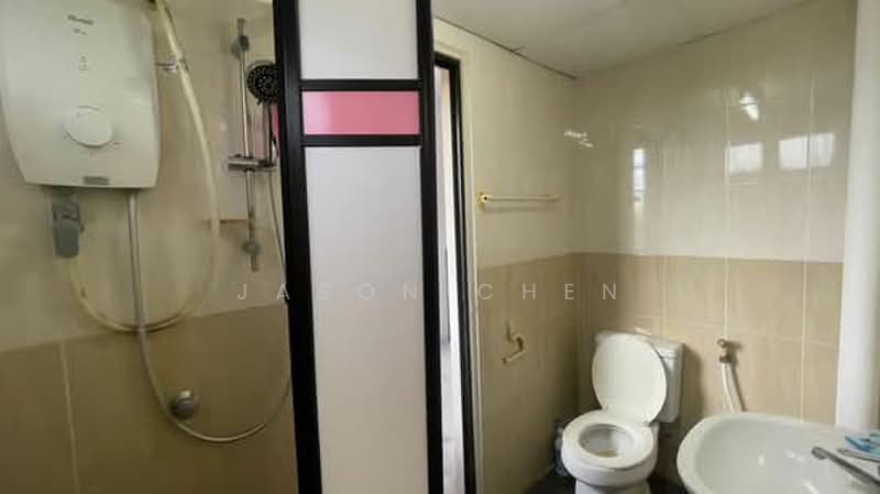 Apartment for Sale at Sri Intan 1 - Jason Chen - Bathroom - PropertyGuru.com.my