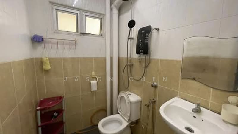 Apartment for Sale at Sri Intan 1 - Jason Chen - Bathroom - PropertyGuru.com.my