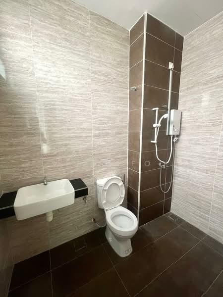 2-storey Terraced House for Rent in Skudai (Johor) - Vison Foo - Bathroom - PropertyGuru.com.my