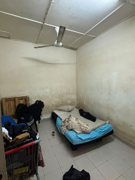 Rumah Teres 1 Tingkat untuk Dijual di Seksyen 17 (Petaling Jaya) - Aizat Saifulrullah - Bedroom - PropertyGuru.com.my