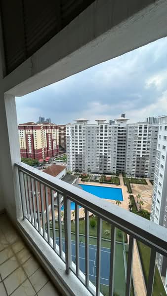 Kondominium untuk Dijual di Suriamas - Orion Chan - Balcony - PropertyGuru.com.my