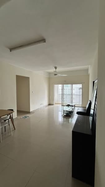 Kondominium untuk Dijual di Suriamas - Orion Chan - Living Room - PropertyGuru.com.my