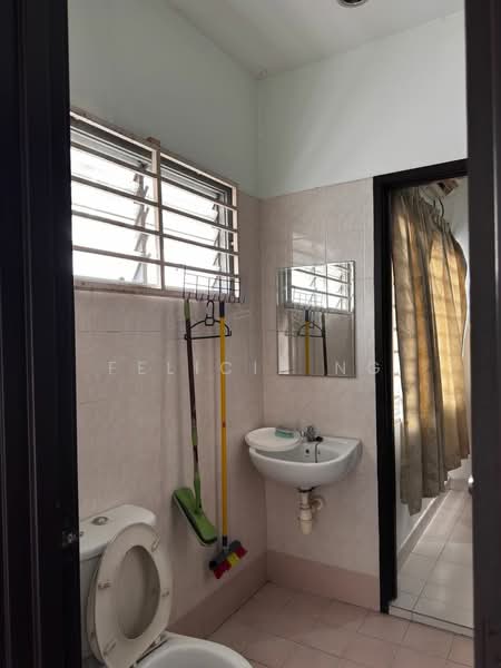 2-storey Terraced House for Sale in TAMAN PUCHONG UTAMA (Puchong) - Felicia Ng - PropertyGuru.com.my