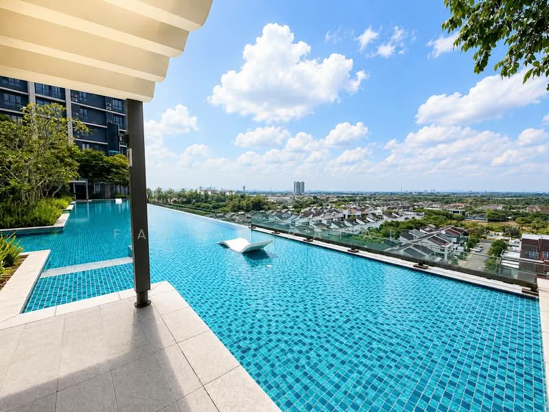 Servis Apartment untuk Dijual di Ashino @ Gravit8 - Farhan Rafael - Pool - PropertyGuru.com.my