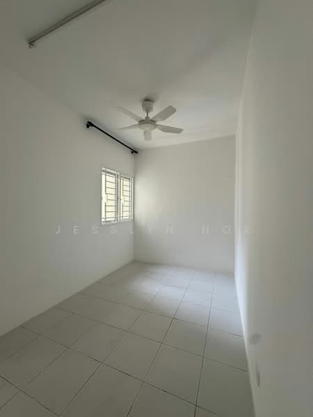 Kondominium untuk Disewa di Residensi Sateria - Jesslyn Hor - Interior - PropertyGuru.com.my