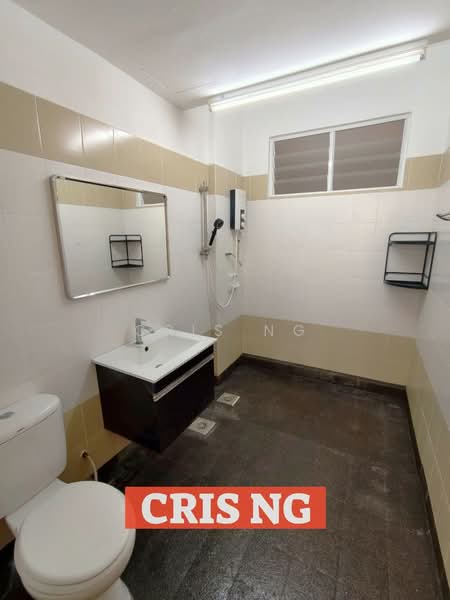 Kondominium untuk Dijual di D'Piazza - Cris Ng - Bathroom - PropertyGuru.com.my