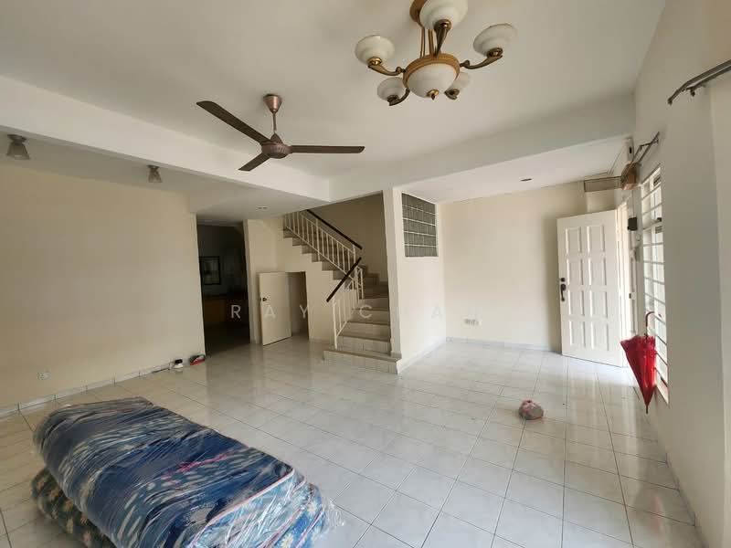 Rumah Teres 2 Tingkat untuk Disewa di Bandar Mahkota Cheras (Cheras) - Ray Chan - Living Room - PropertyGuru.com.my