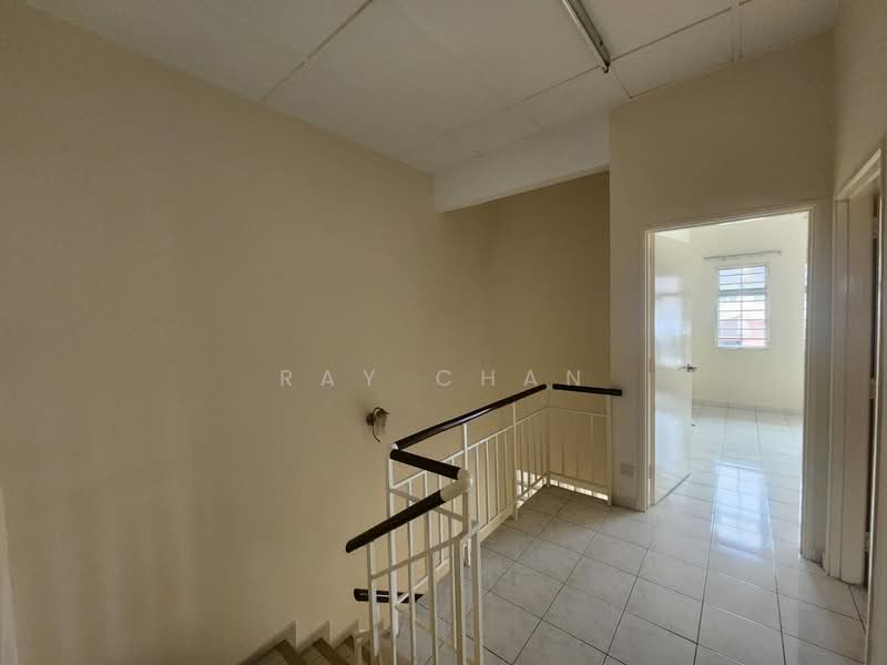 Rumah Teres 2 Tingkat untuk Disewa di Bandar Mahkota Cheras (Cheras) - Ray Chan - Corridor - PropertyGuru.com.my