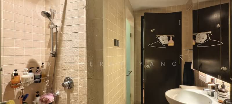Rumah Berkembar untuk Dijual di Taman Danau Desa (Taman Desa) - Kimberly Yang - Bathroom - PropertyGuru.com.my