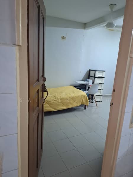 Rumah Teres 1 Tingkat untuk Dijual di Seksyen 14 (Petaling Jaya) - Aizat Saifulrullah - Bedroom - PropertyGuru.com.my