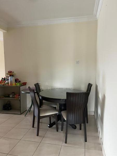 Kondominium untuk Dijual di University Tower - Carene Chong - Dining Room - PropertyGuru.com.my