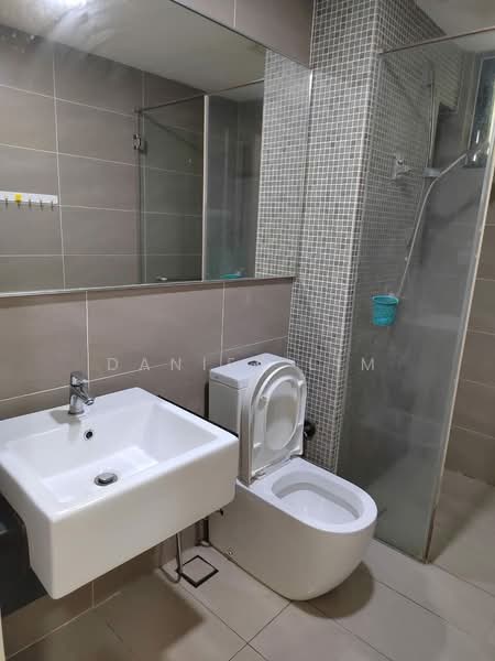 Service Residence for Rent at V Residence 2 @ Sunway Velocity - Daniel Lim - Bathroom - PropertyGuru.com.my