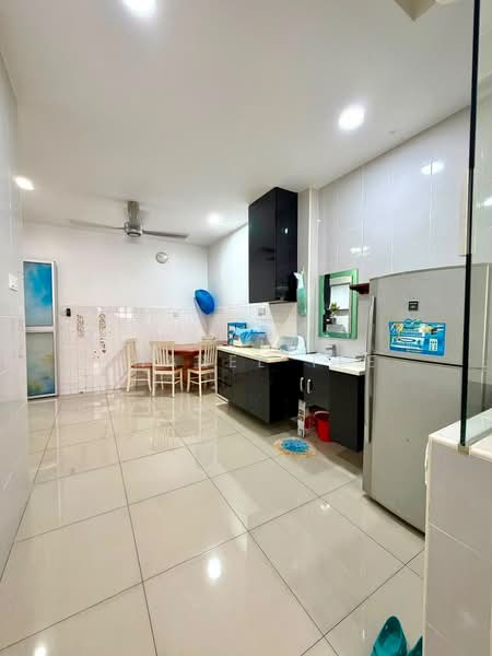 Rumah Teres 2 Tingkat untuk Dijual di Taman Kluang Barat (Kluang) - Shanel Tee - Kitchen - PropertyGuru.com.my