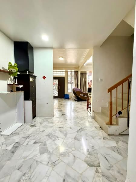 Rumah Teres 2 Tingkat untuk Dijual di Taman Kluang Barat (Kluang) - Shanel Tee - Entrance - PropertyGuru.com.my