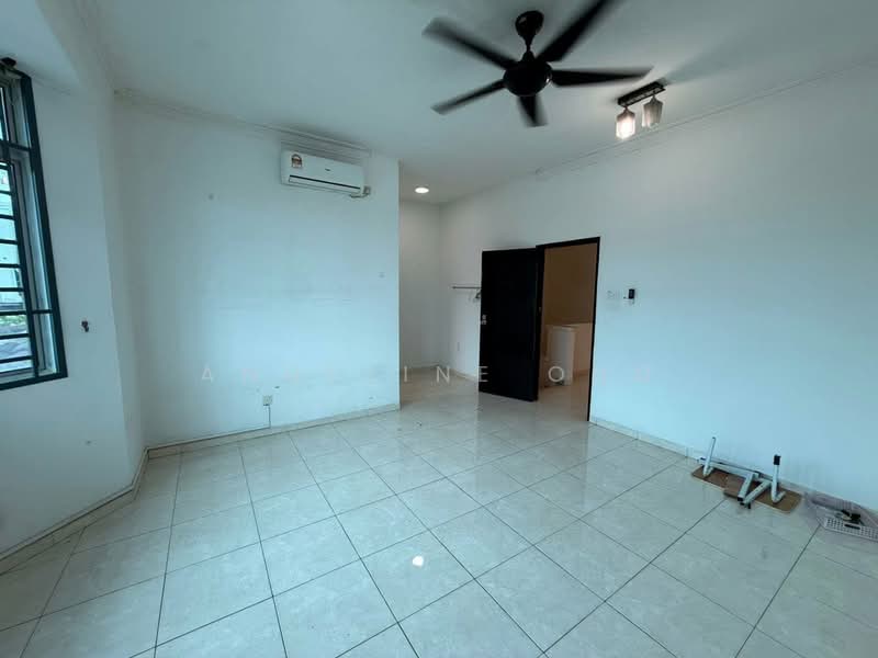 2-storey Terraced House for Sale in Taman Ehsan Jaya (Ulu Tiram) - Angeline Ong - PropertyGuru.com.my