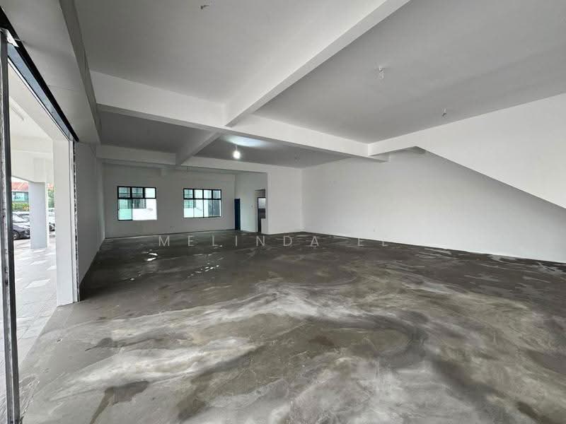 Kedai / Pejabat untuk Disewa di Taman Pelangi Indah (Ulu Tiram) - Melinda Ee - Interior - PropertyGuru.com.my