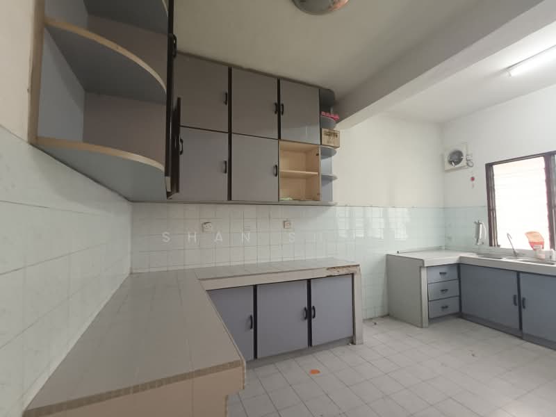 Terraced House for Sale in Usj 2 (Subang Jaya) - Shan Shan - Kitchen - PropertyGuru.com.my