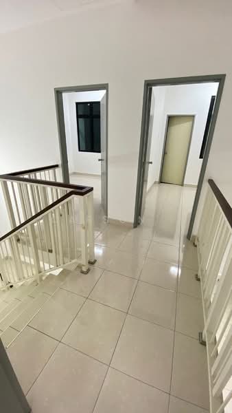2-storey Terraced House for Sale in Taman Austin Duta (Tebrau) - Carson . - Corridor - PropertyGuru.com.my
