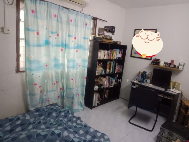 2-storey Terraced House for Sale in Anjung Bercham Megah (Ipoh) - Datuk Lee Heng - Bedroom - PropertyGuru.com.my