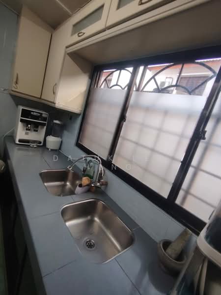 Rumah Teres 2 Tingkat untuk Dijual di Anjung Bercham Megah (Ipoh) - Datuk Lee Heng - Kitchen - PropertyGuru.com.my