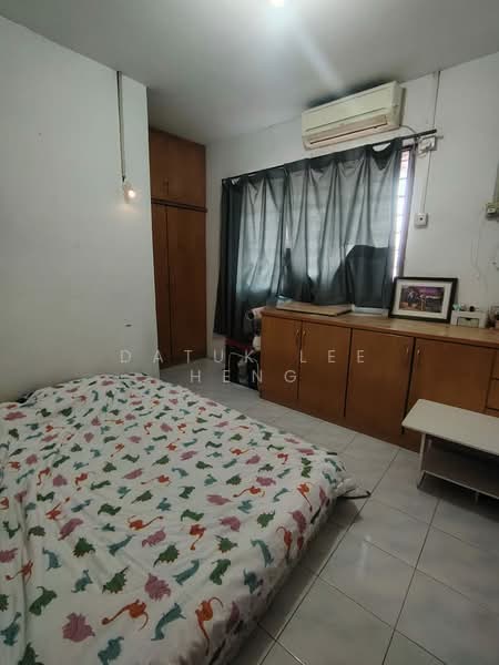 Rumah Teres 2 Tingkat untuk Dijual di Anjung Bercham Megah (Ipoh) - Datuk Lee Heng - Bedroom - PropertyGuru.com.my