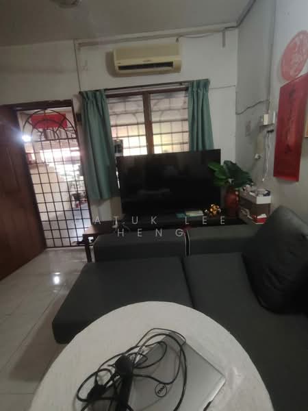 Rumah Teres 2 Tingkat untuk Dijual di Anjung Bercham Megah (Ipoh) - Datuk Lee Heng - Living Room - PropertyGuru.com.my
