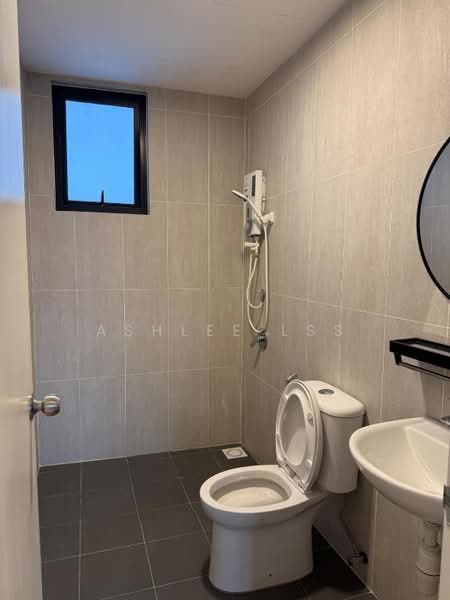 Service Residence for Rent at MKH Boulevard II - Ashlee LSS - Bathroom - PropertyGuru.com.my