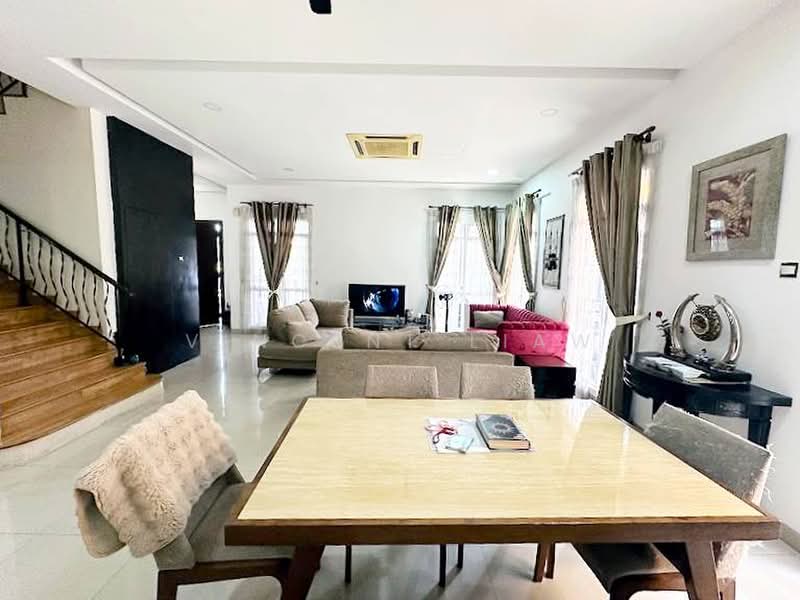 Semi-Detached House for Sale in Ara Damansara (Selangor) - Vincent Liaw - Living Room - PropertyGuru.com.my