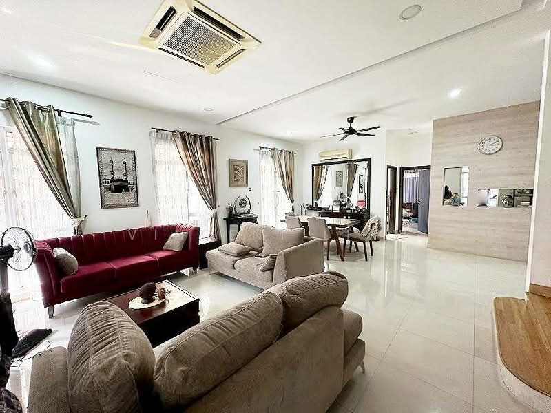 Semi-Detached House for Sale in Ara Damansara (Selangor) - Vincent Liaw - Living Room - PropertyGuru.com.my