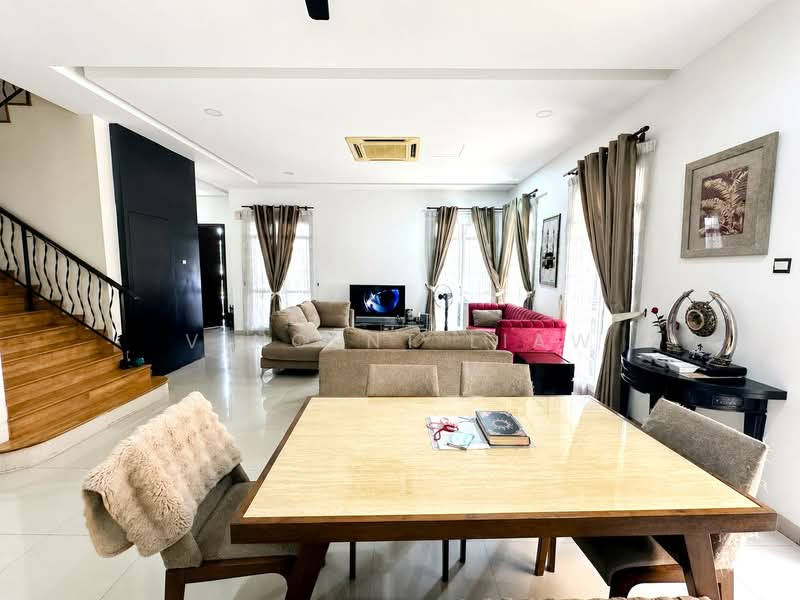 Semi-Detached House for Sale in Ara Damansara (Selangor) - Vincent Liaw - Living Room - PropertyGuru.com.my