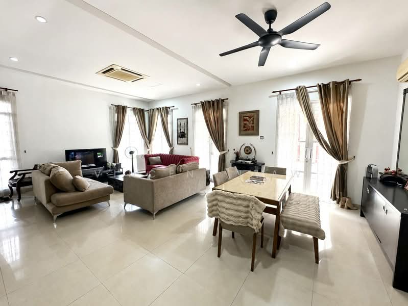 Semi-Detached House for Sale in Ara Damansara (Selangor) - Vincent Liaw - Living Room - PropertyGuru.com.my