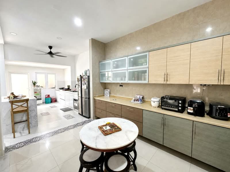 Semi-Detached House for Sale in Ara Damansara (Selangor) - Vincent Liaw - Kitchen - PropertyGuru.com.my