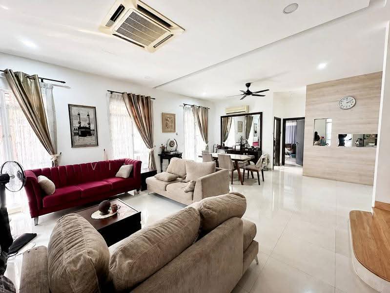 Semi-Detached House for Sale in Petaling Jaya (Ara Damansara) - Vincent Liaw - Living Room - PropertyGuru.com.my