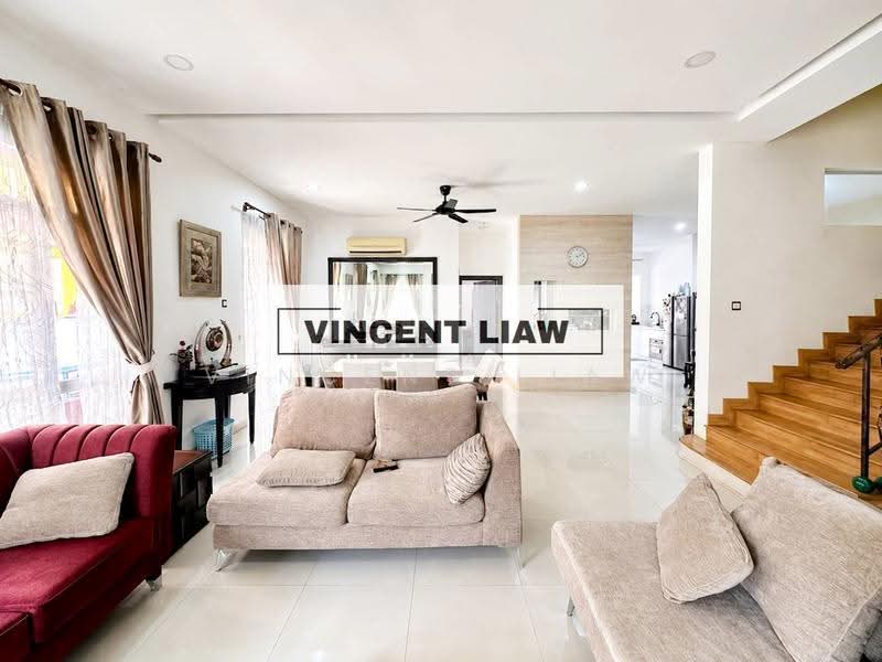 Semi-Detached House for Sale in Petaling Jaya (Ara Damansara) - Vincent Liaw - Living Room - PropertyGuru.com.my